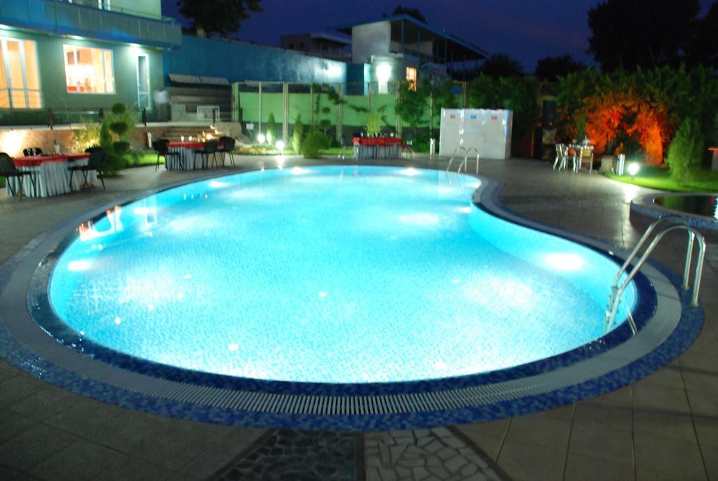 Advantage Hotel Samarcande Extérieur photo